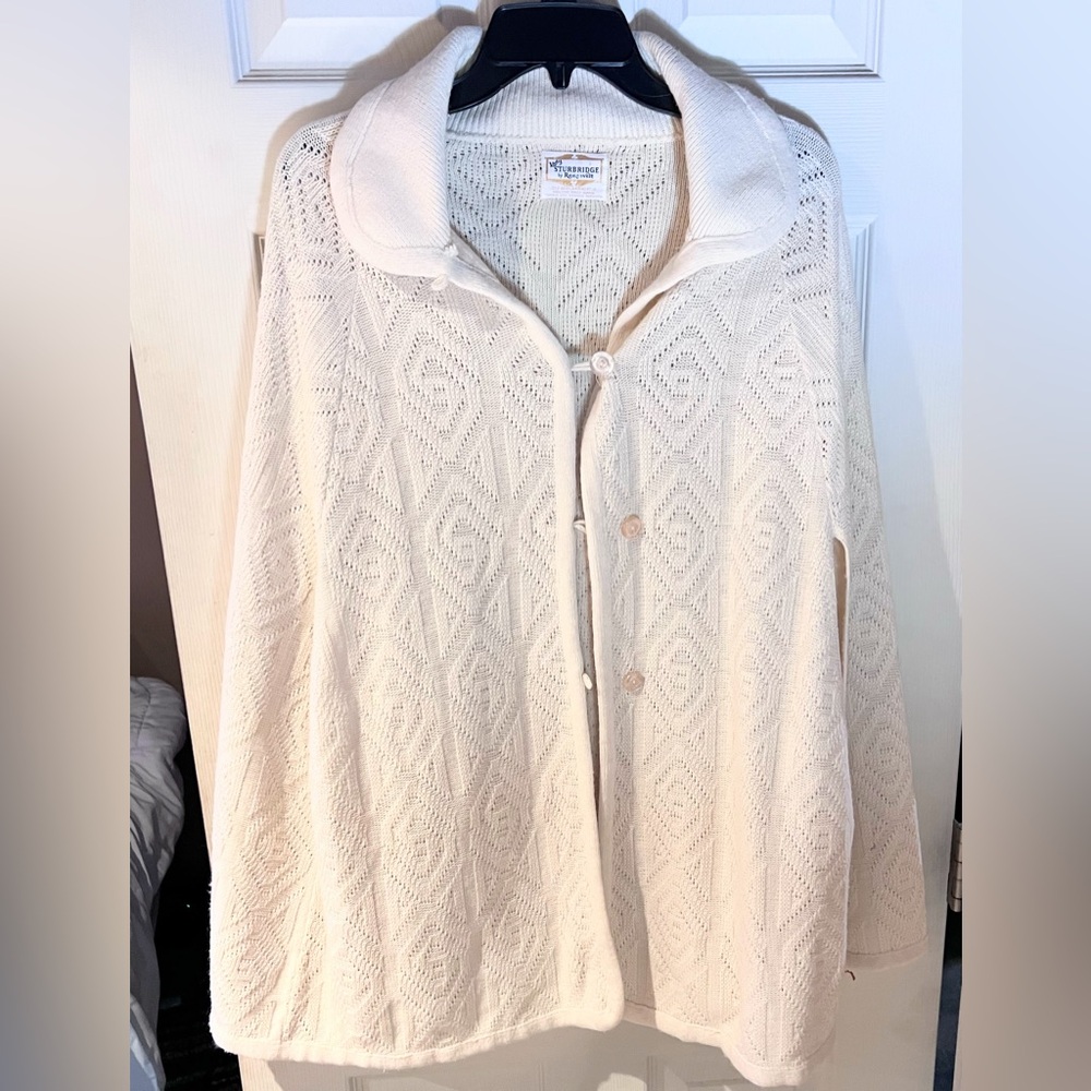 70s Vintage Lady Sturbridge Cream Knit Cardigan Button Poncho OSFM